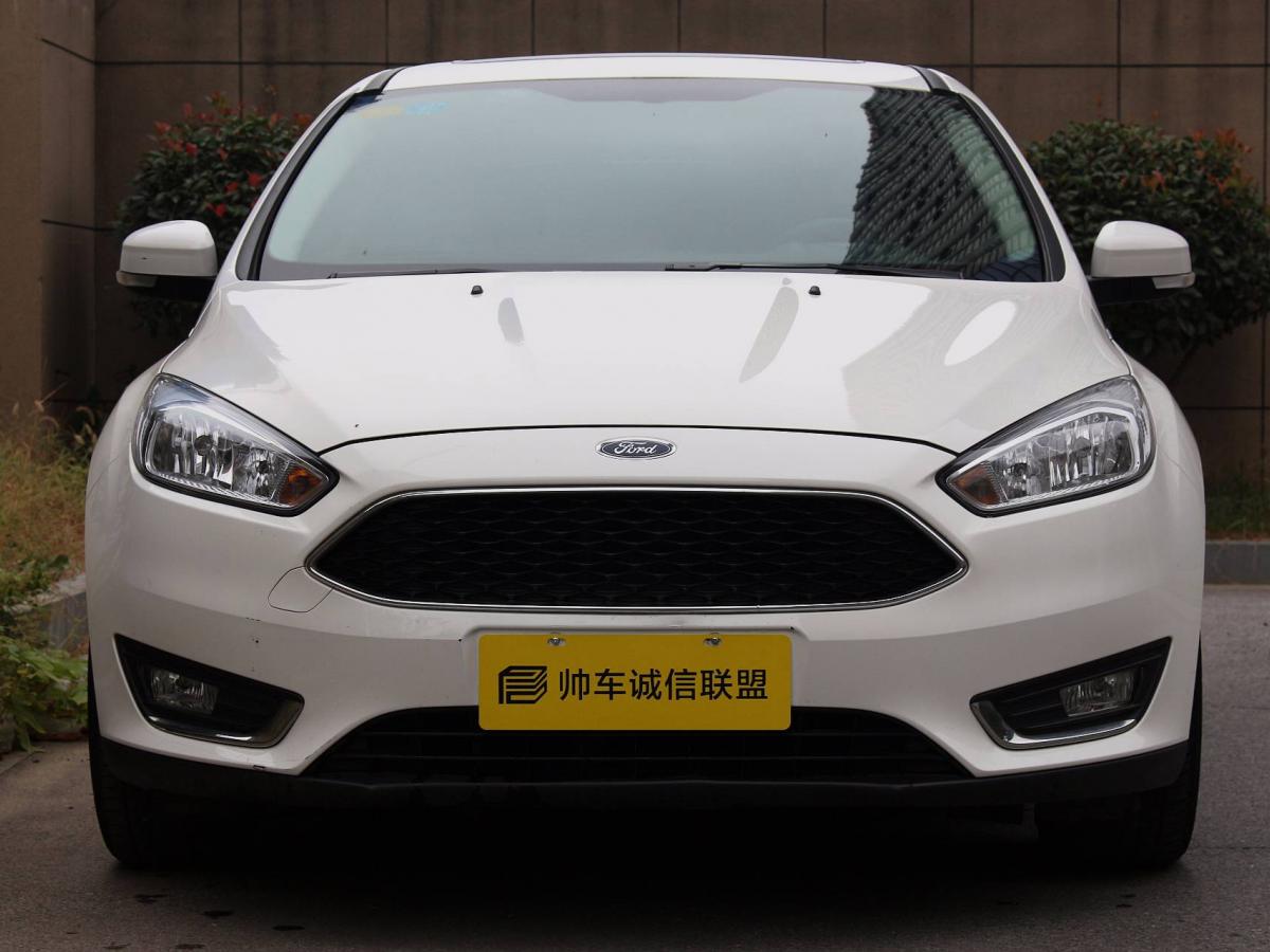 南京2017年10月福特福克斯2017款两厢ecoboost180自动精英型白色自动