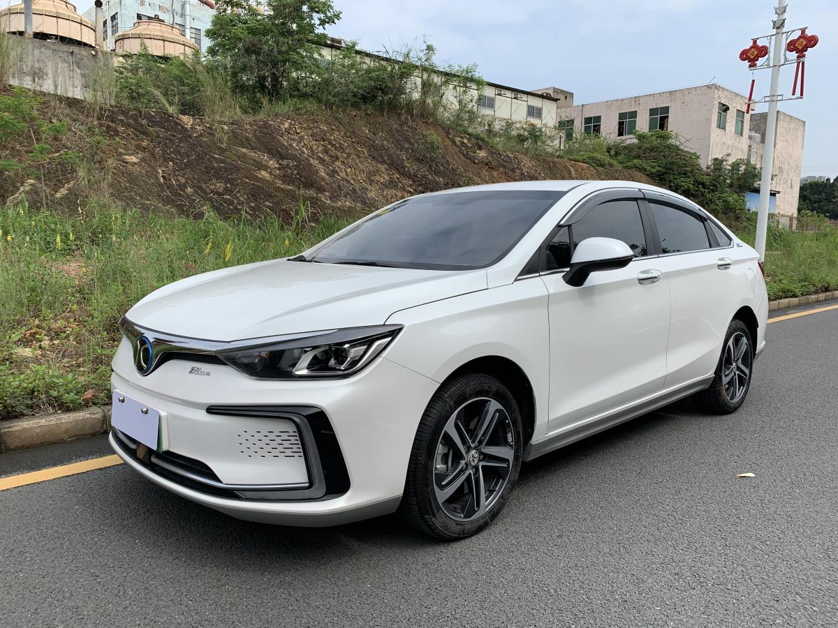 深圳2019年1月北汽新能源eu系列eu5r500智风版白色自动档