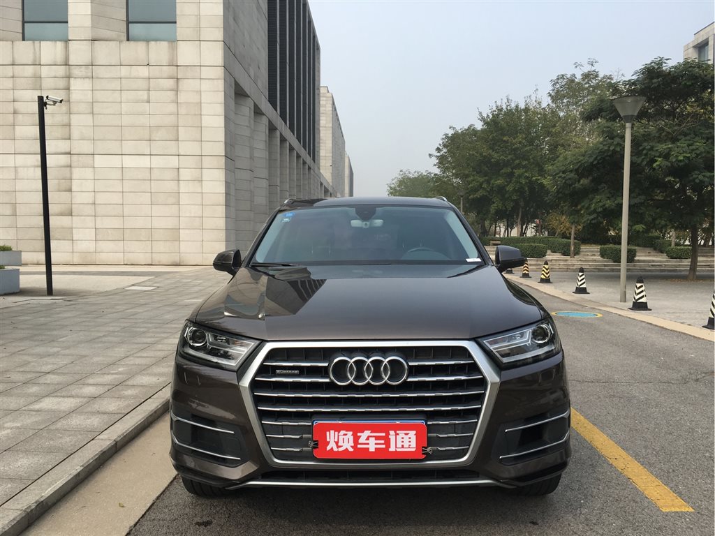 天津2017年1月奥迪奥迪q72016款40tfsisline运动型香槟色自动档