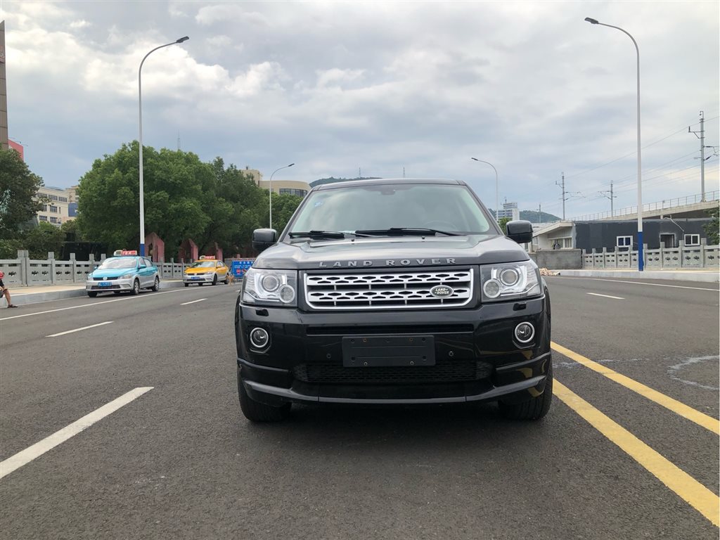 温州2013年09月路虎神行者2013款20tsi4hse汽油版黑色手动挡