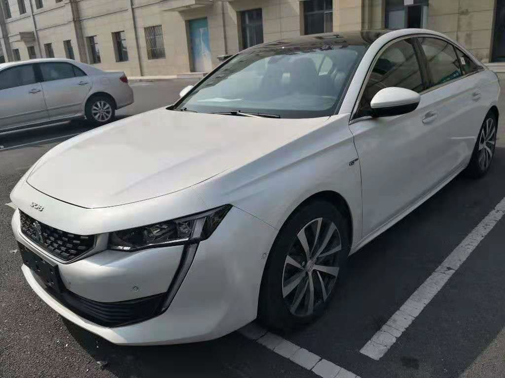 标致 508  2019款 508l 400thp puretech 激情版 国vi 白色 手动挡