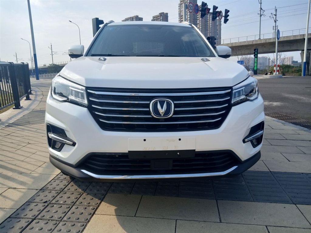 温州2019年05月长安cs752018款280t自动领智型白色手动挡