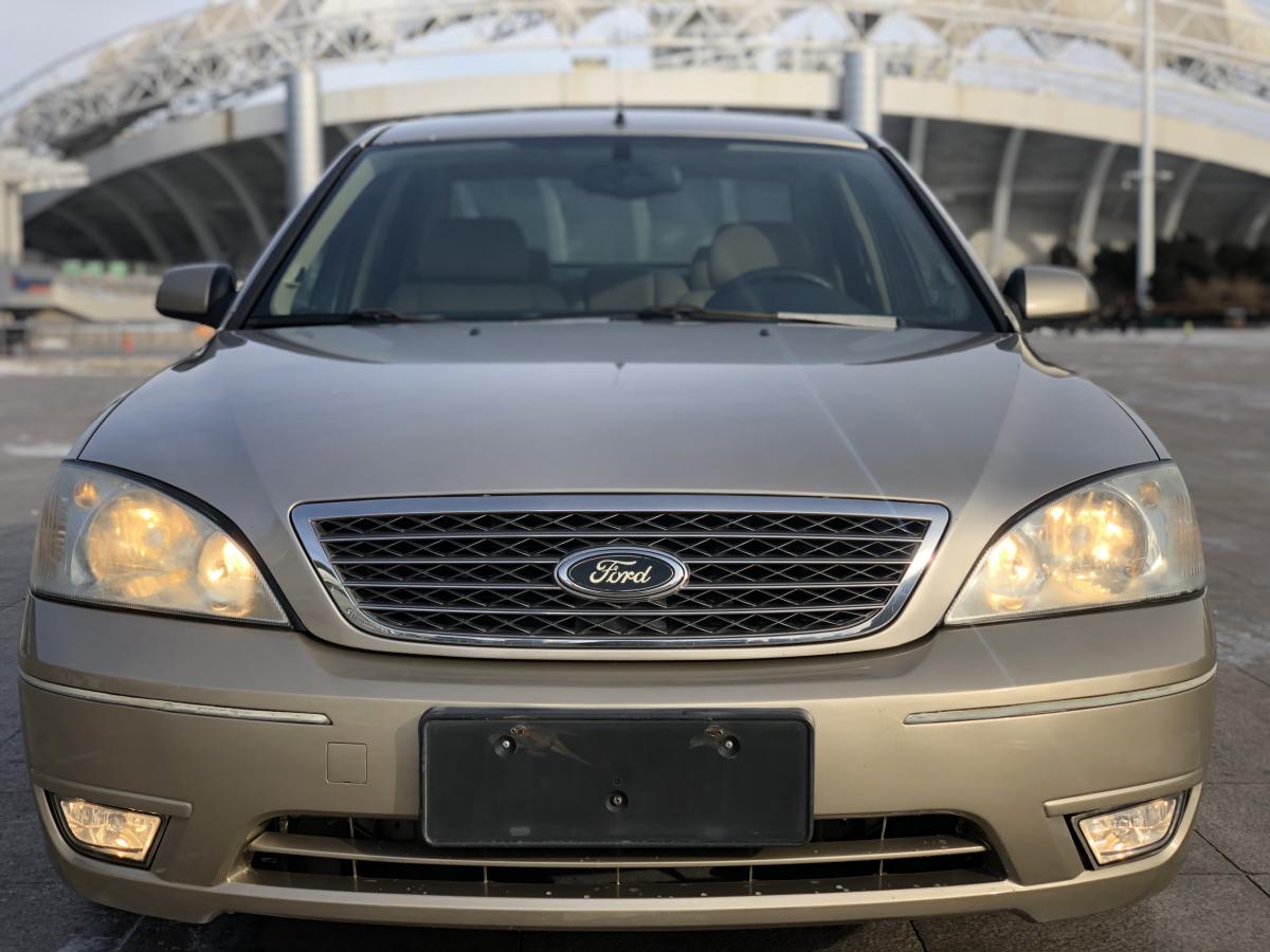 哈尔滨2005年11月福特蒙迪欧2005款20l尊贵型香槟色自动档