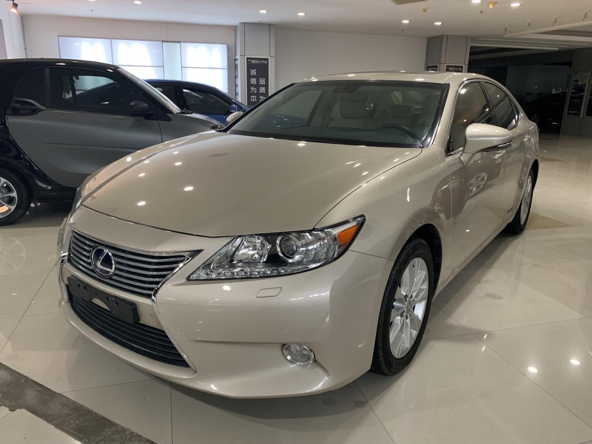 宁波2013年3月雷克萨斯es2013款300h精英版香槟色自动档