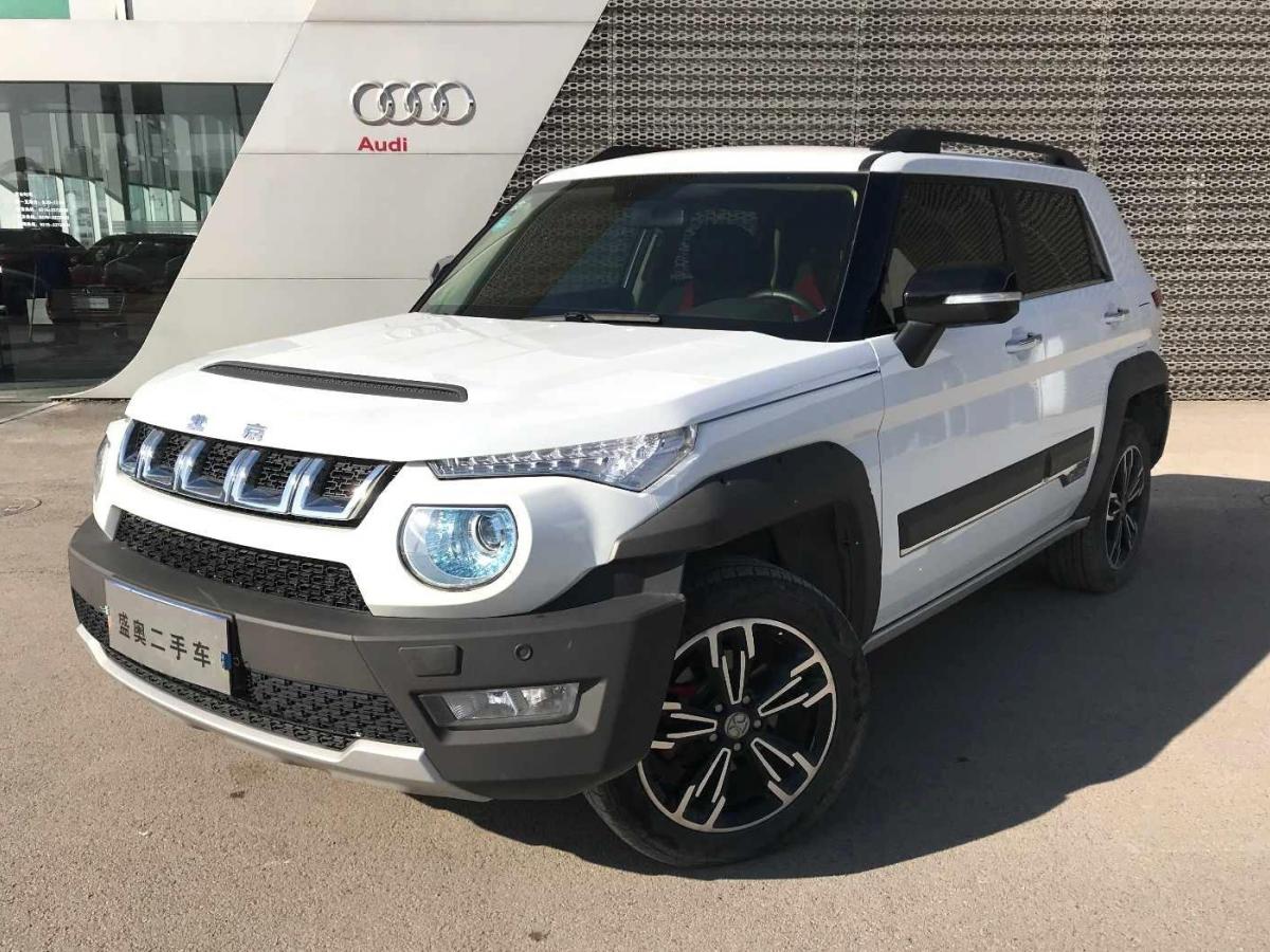 唐山2017年11月北汽制造北京bj202016款15tcvt豪华型白色自动档