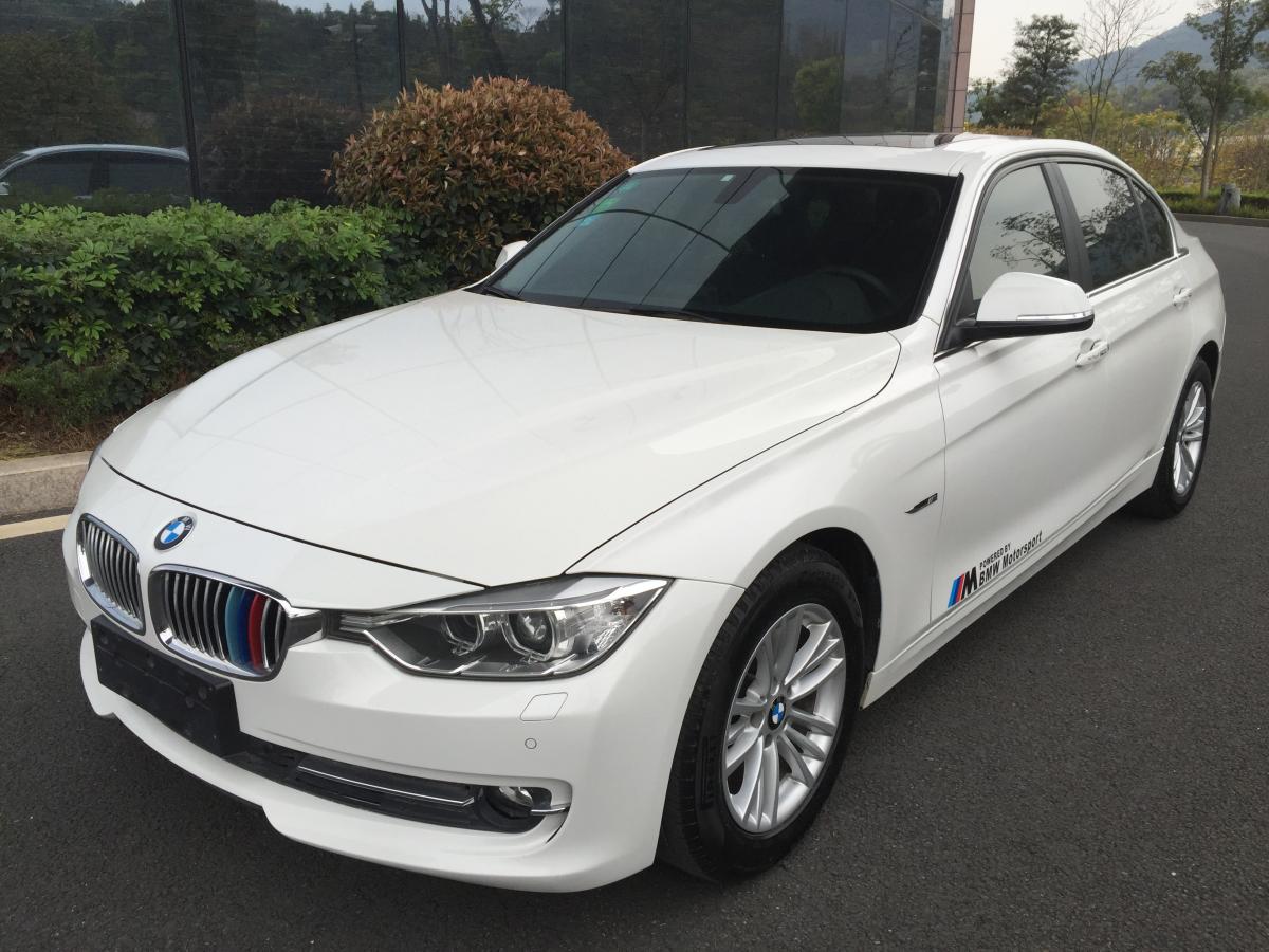 三明2014年11月宝马宝马3系2014款320i运动设计套装白色自动档