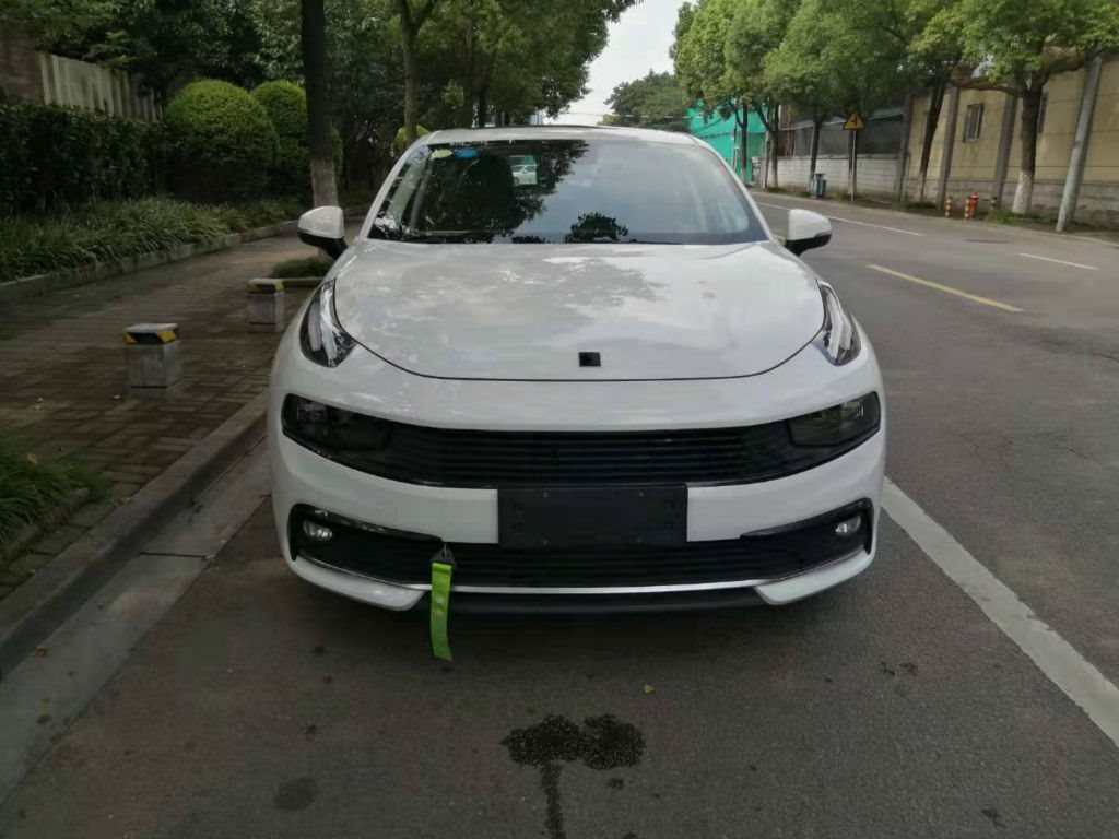 宁波2019年01月领克领克032018款15tddct纯lite版白色手动挡