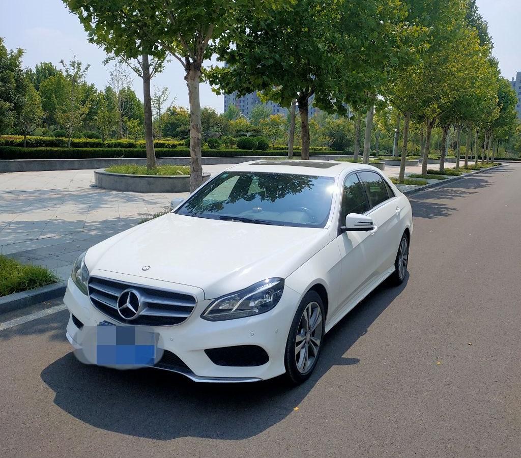 济宁2015年05月奔驰奔驰e级2015款改款e260l运动型白色手动挡