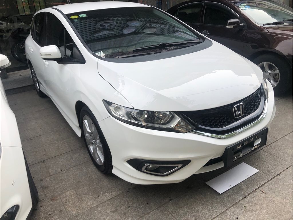 常德2014年08月本田杰德2014款18l自动舒适精英版5座白色手动挡