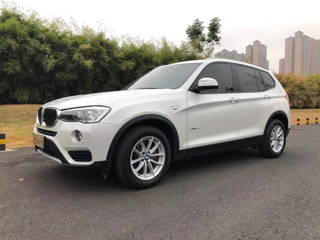 长沙2017年08月宝马宝马x32016款sdrive20i白色手动挡