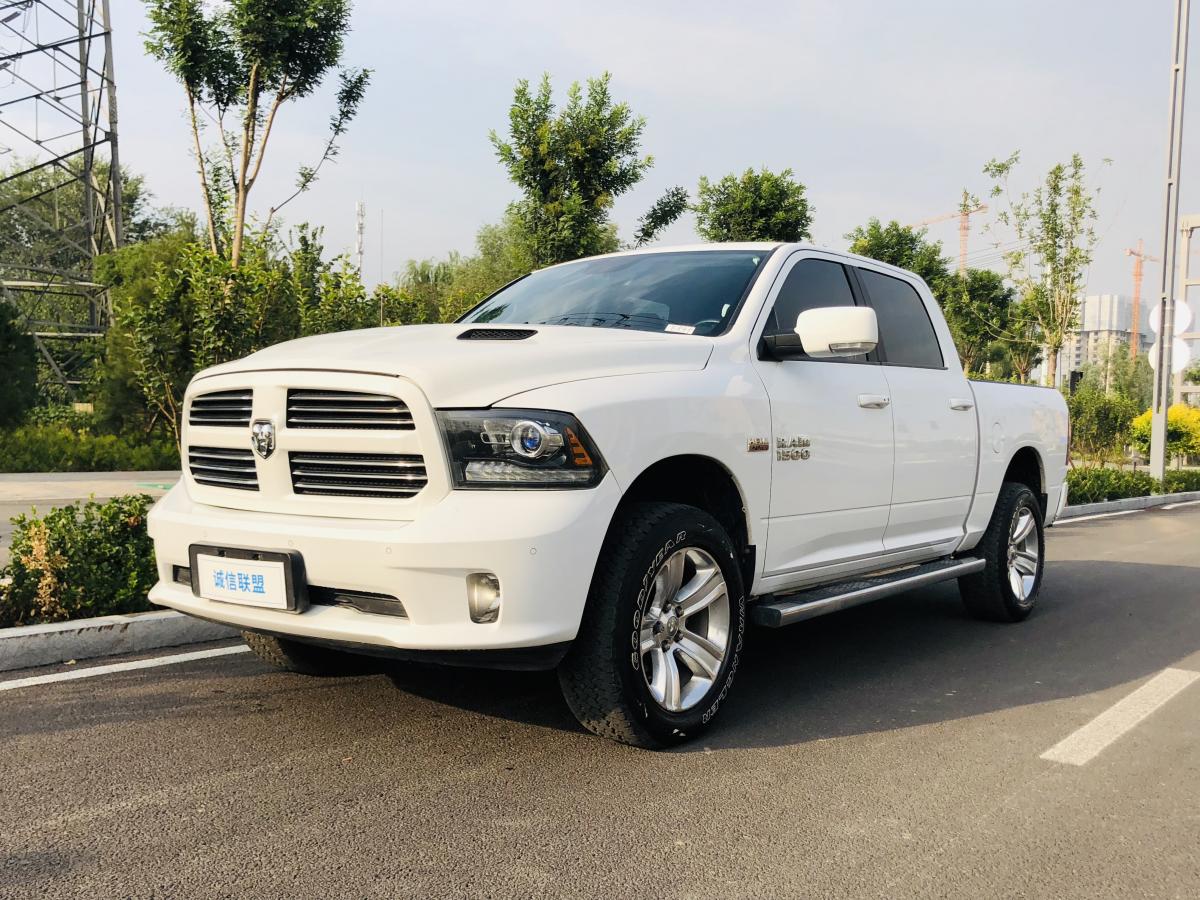 太原2017年9月道奇ram长角号57lv8美规版白色自动档