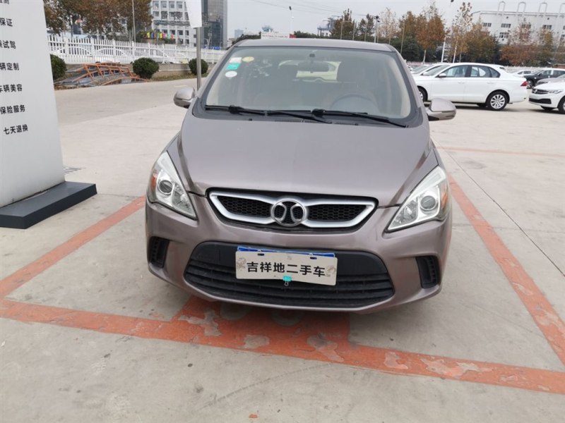 平顶山2016年1月北汽绅宝d202015款两厢13l手动乐活版手动挡