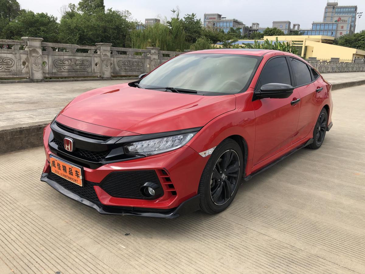 南宁2017年3月本田思域2016款220turbocvt尊贵版红色自动档