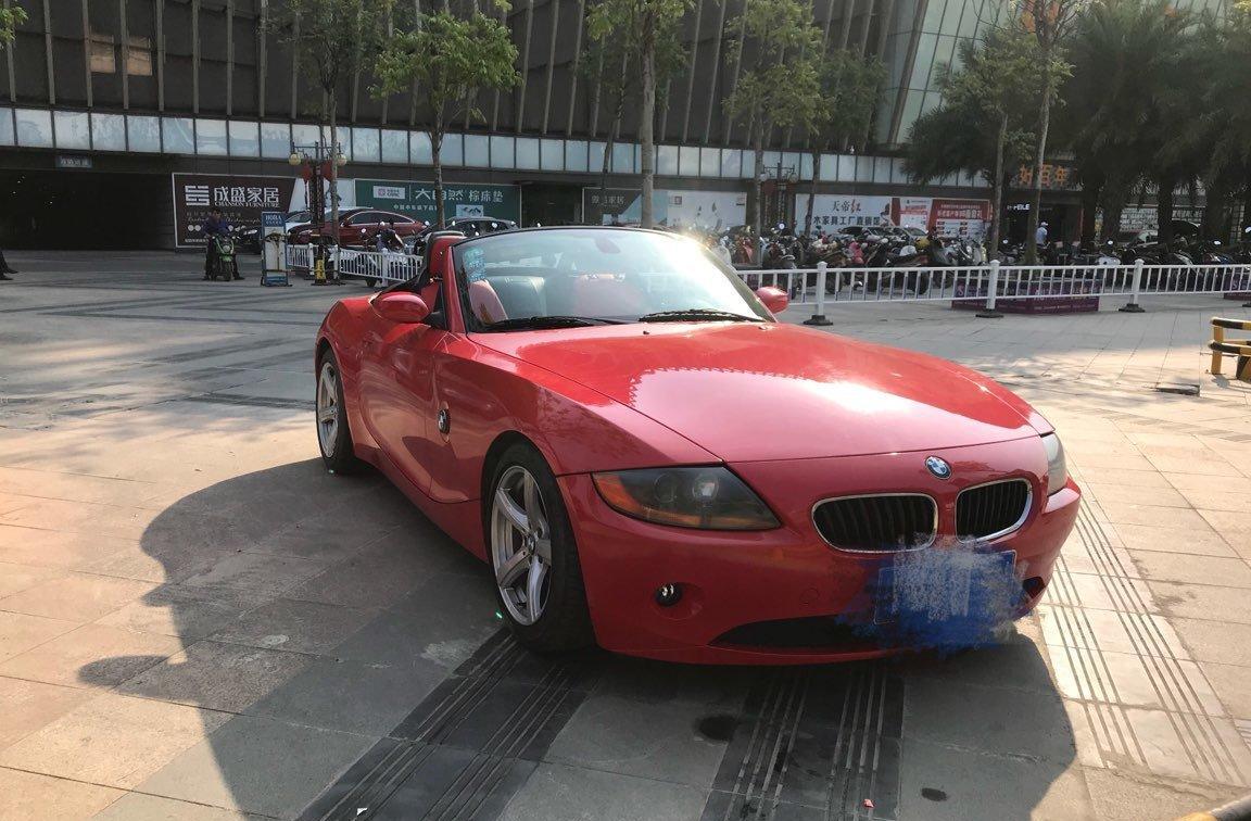 南宁2004年1月宝马宝马z42004款30i红色自动档
