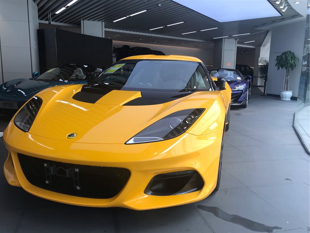 武汉未上牌路特斯evora2019款gt410sport黄色手动挡