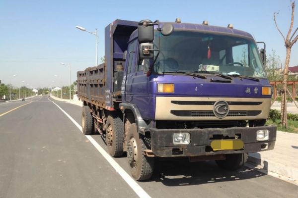 【泰州】2011年8月 凌河超雷 蓝色 手动挡