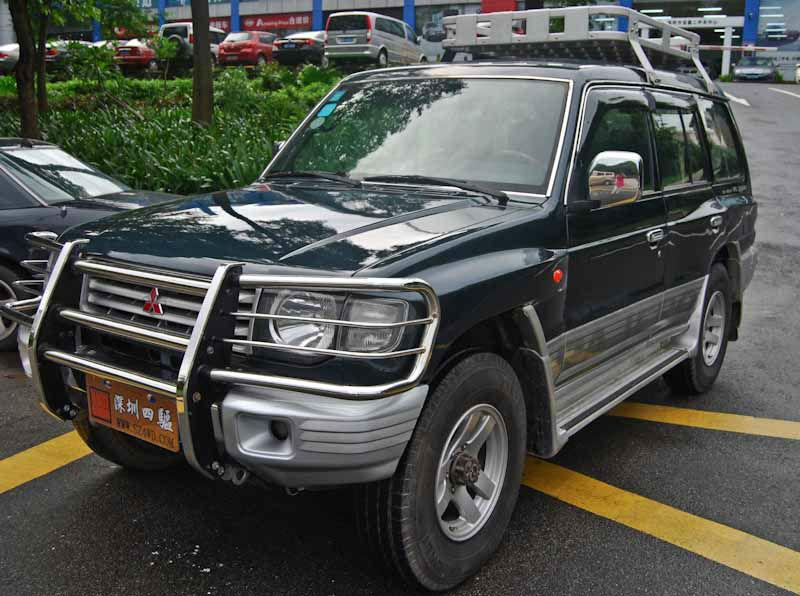 【深圳】2006年9月 三菱 帕杰罗 猎豹黑金刚2.4l 绿色 自动档