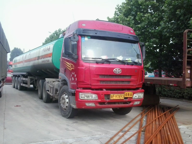 2011年2月解放新大威不锈钢罐车