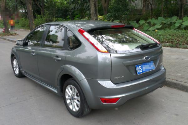 深圳2011年1月1447款两厢经典18at时尚型灰色手自一体