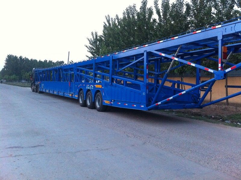 济宁2013年1月二怪轿运车蓝色自动档