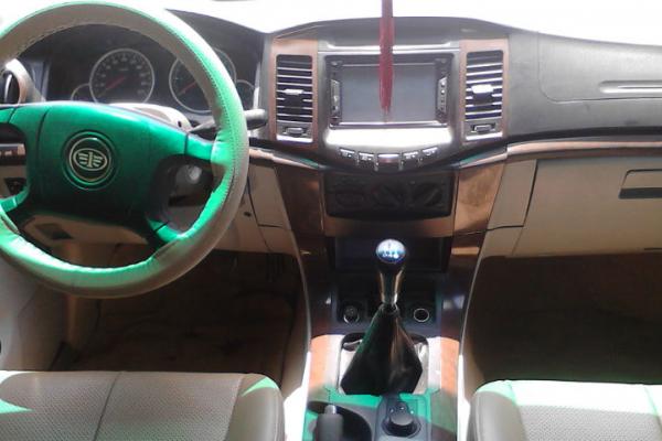 【西安】2009年2月 一汽解放新赛宝 4万