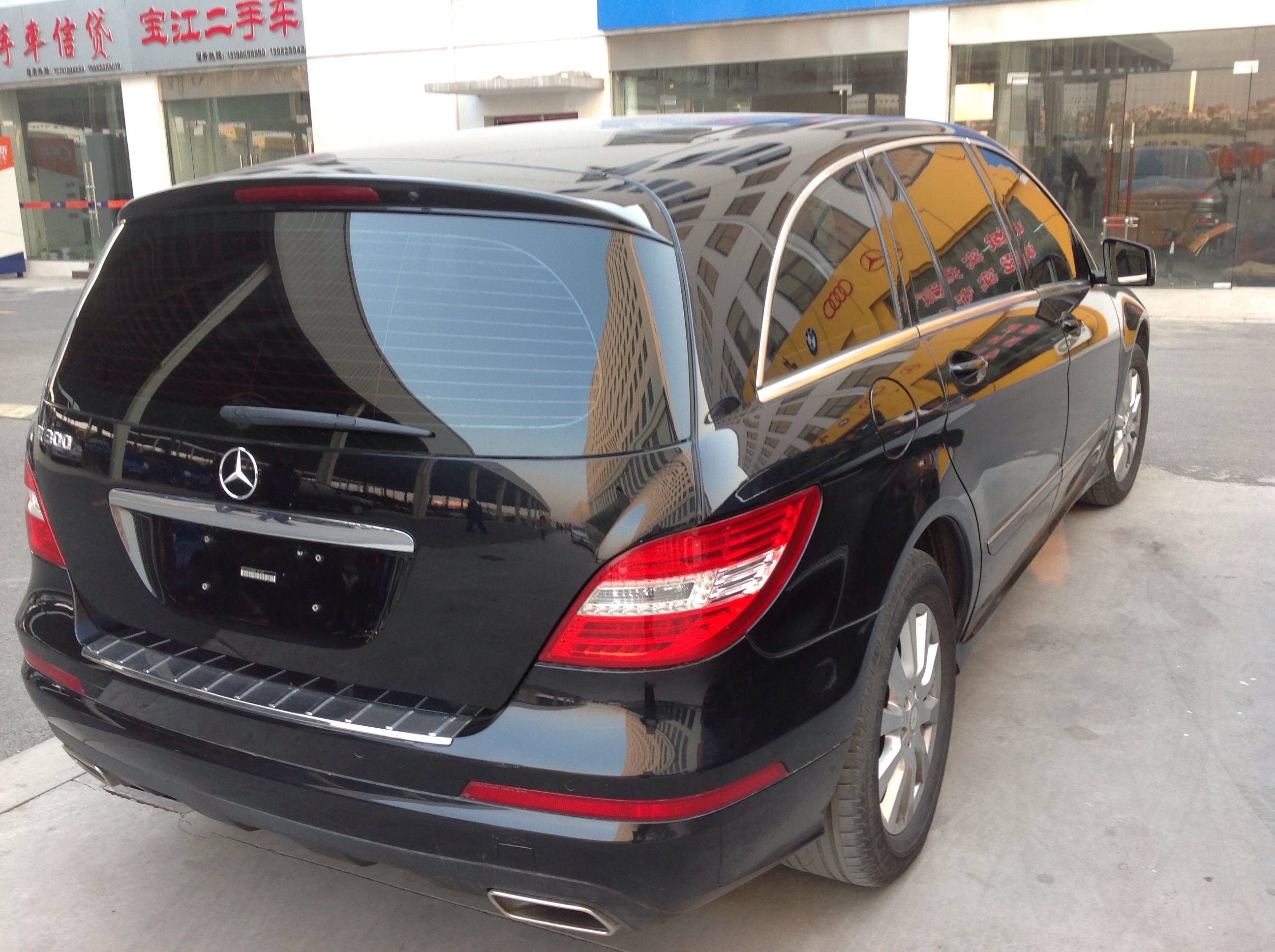 2012年3月 奔驰r300-江苏淮安唯佳二手车有限公司