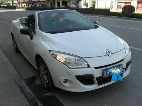 【宁波二手车】2012年5月_二手雷诺 雷诺梅甘娜cc硬顶敞篷 _价格30.