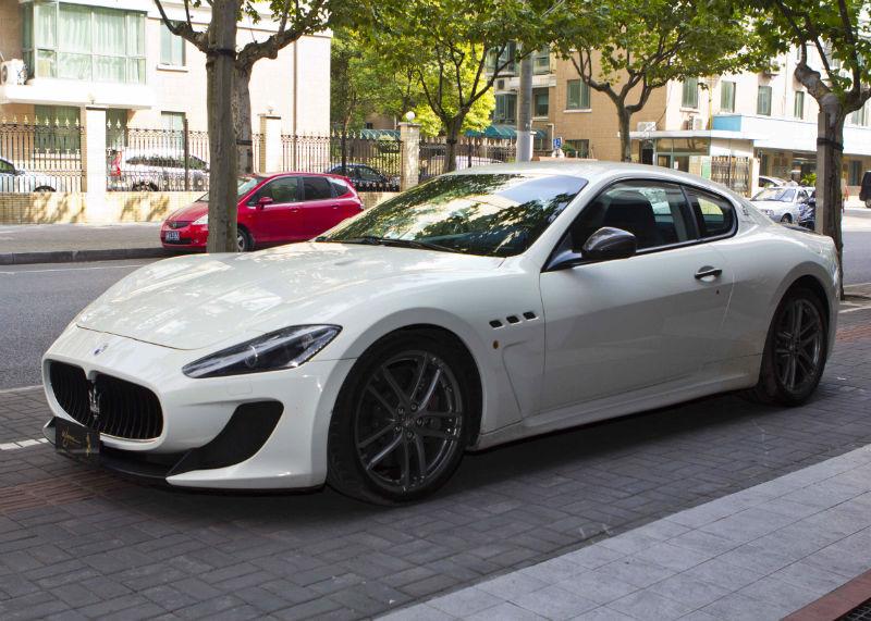 上海2012年10月mcstradale白色自动档