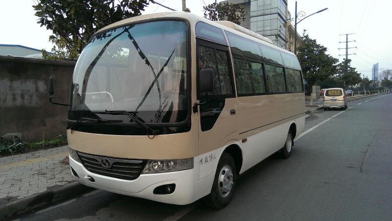 【常州】2010年6月 少林19座中巴车 黑色 手动挡