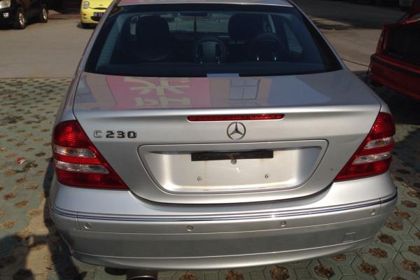 【嘉兴】2006年7月 奔驰 c级 c230 时尚型 14万