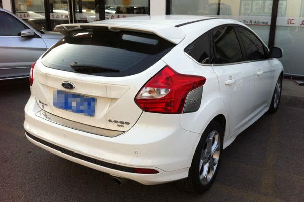 【无锡】2012年12月 福特 福克斯两厢 两厢2.0at豪华运动型