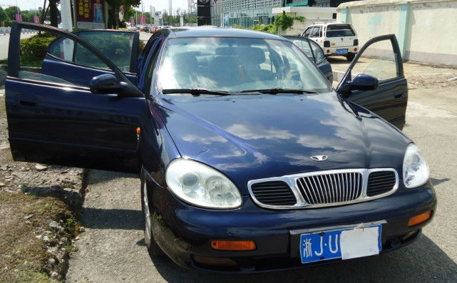 0自动(进口)大宇典雅 蓝色 手自一体