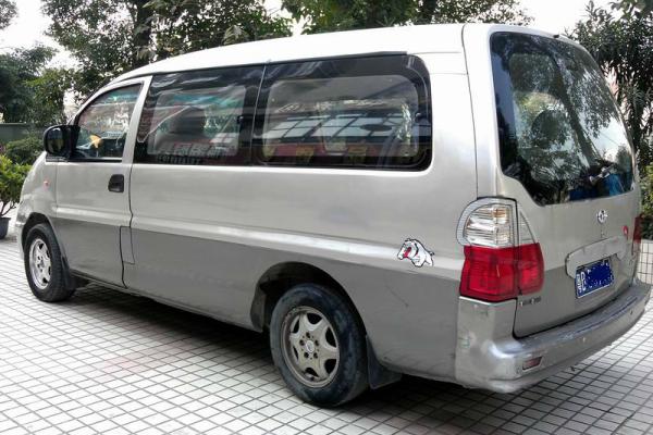 【深圳】2005年2月 宝龙 天马座 06款手动进口2.4发动机豪华版 2.56万