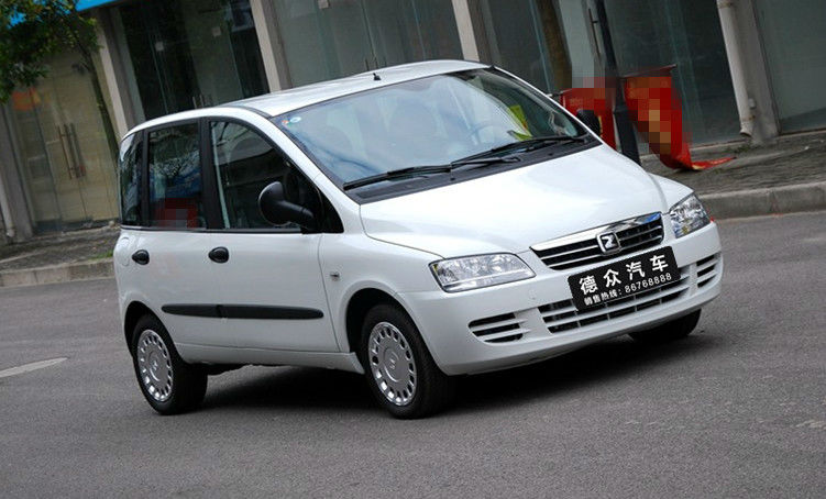 未上牌 众泰 m300 1.6l 汽油5座豪华型