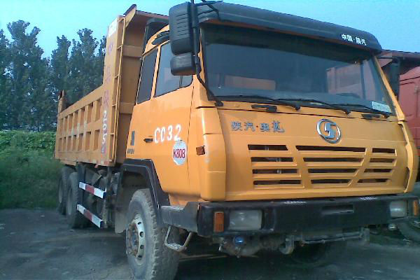 【济宁】2011年9月 陕汽奥龙310后八轮自卸车 15万