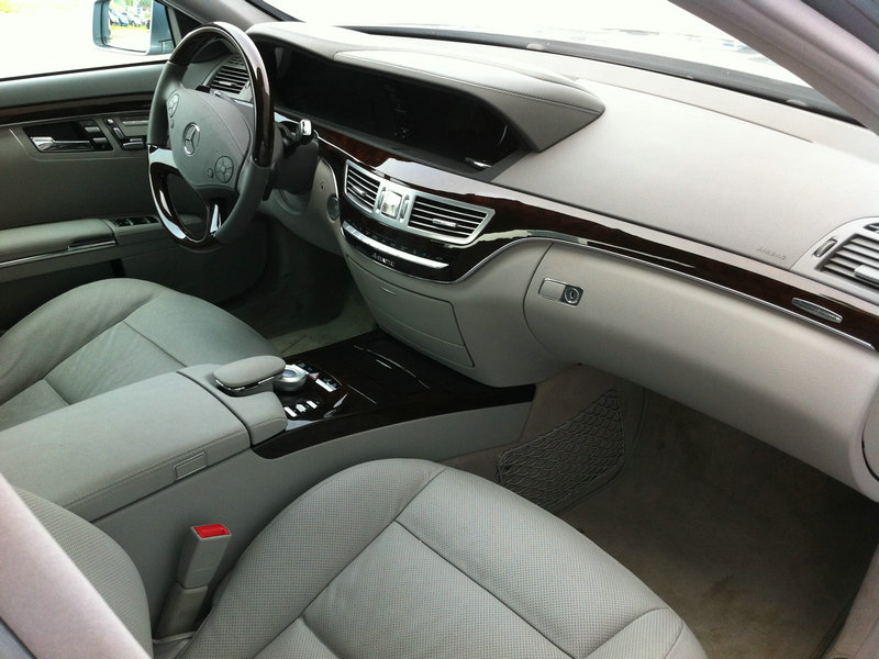 【青岛】2012年9月 奔驰 s级 s350l 4matic grand edition 灰色 自动
