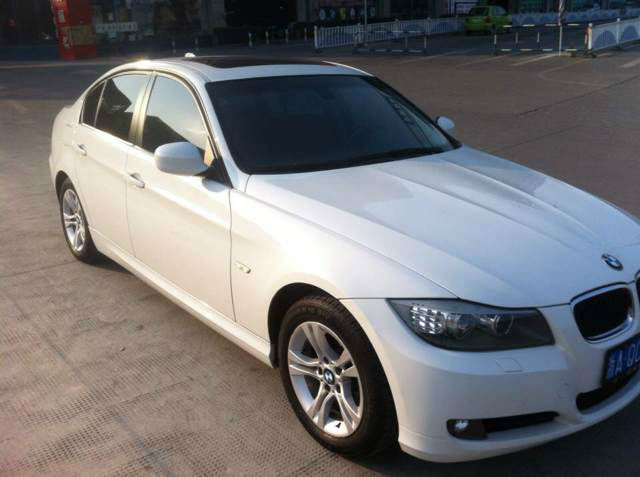 【杭州】2010年9月 宝马 宝马3系 320i 2.0 豪华型 白色 手自一体