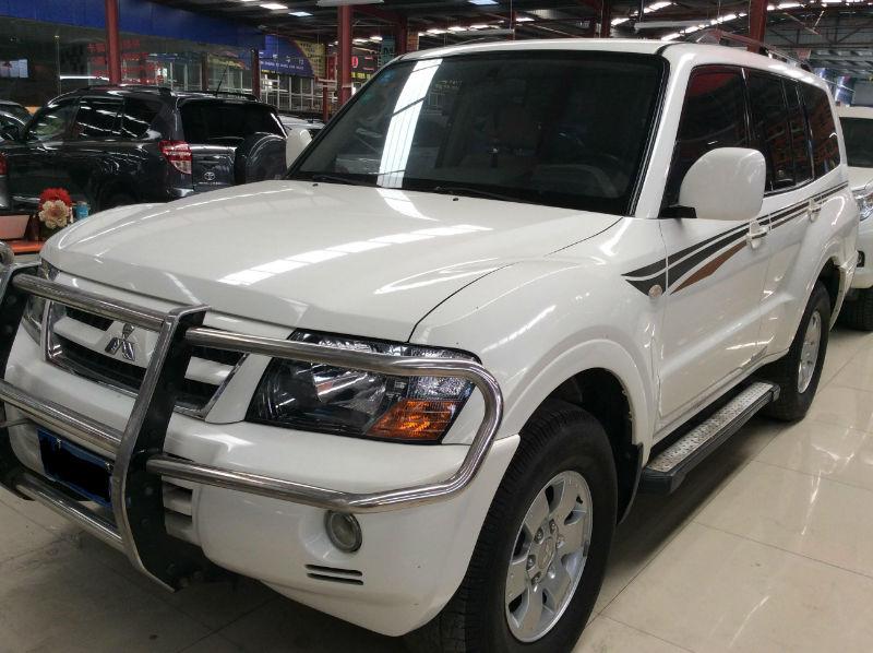 【西安】2010年2月 三菱 帕杰罗 v73 3.0 gl 白色 手动挡