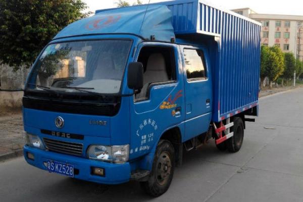 【东莞】2009年10月 东风小霸王 2009年上牌 东莞绿标双排2米8厢货