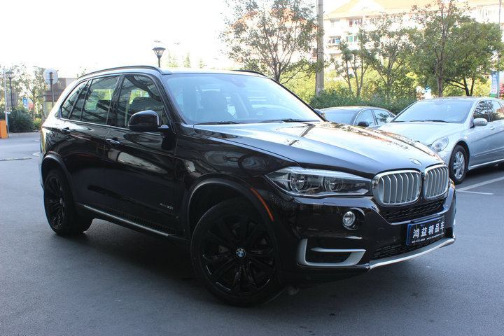 【上海】2014年4月 宝马 宝马x5 xdrive30i 豪华型 红色 自动档