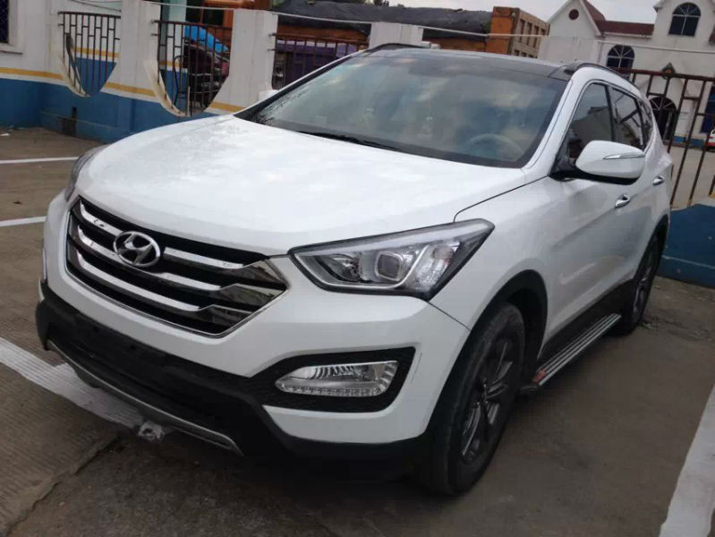 马鞍山2013年3月现代胜达2013款新胜达24l两驱智能型白色手自一体