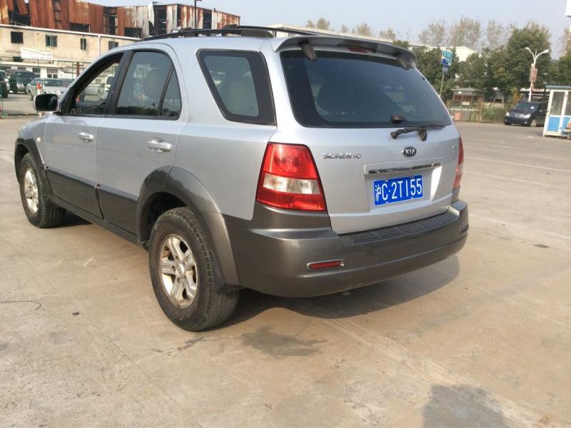 【上海】2006年5月 起亚 索兰托 3.5 银灰 手自一体