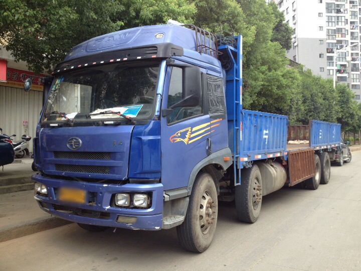 【南平】2008年6月 出售解放j5前四后八260马力平板货车 蓝色 自动档