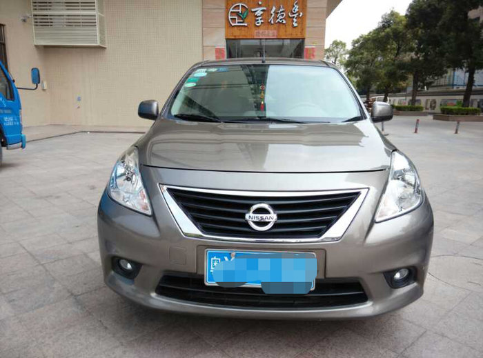 【佛山】2012年12月 日产 阳光 2012款 阳光1.5-cvt-xv尊贵版 银灰