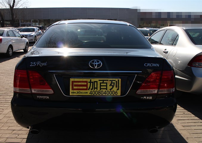 【北京】2009年7月 丰田 皇冠 2.5l royal特别导航版 黑色 自动档