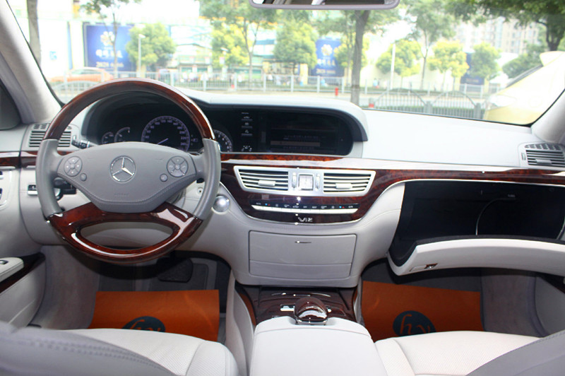 【上海】2012年2月 奔驰 s级 s600l grand edition 黑色 自动档