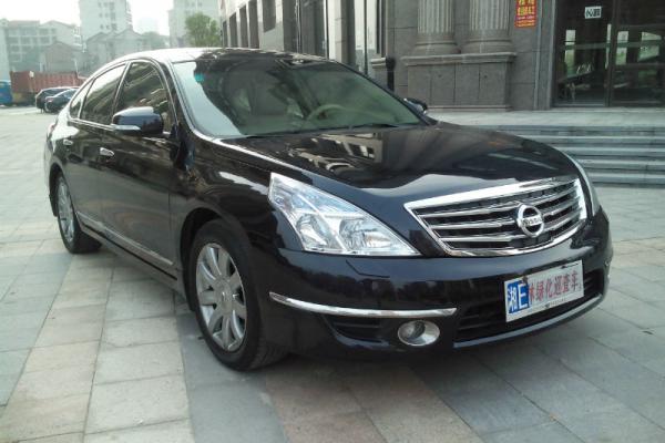【邵阳】2009年4月 日产 公爵王 250 2.5 v6 l 黑色 手自一体