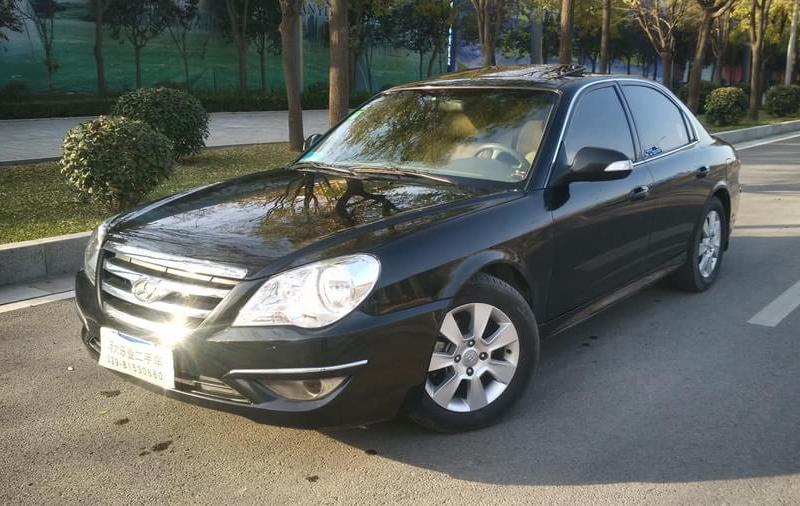 【西安】2014年12月 现代 名驭 2.0l 手动 豪华版 黑色 手动挡