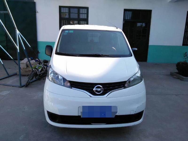 宿迁2011年6月尼桑n200白色手动挡