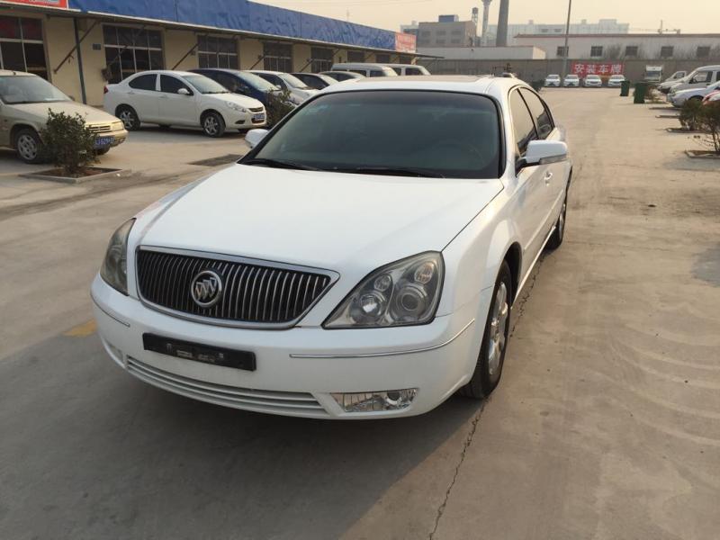 泰安2007年3月别克君越2007款24精英版白色手自一体